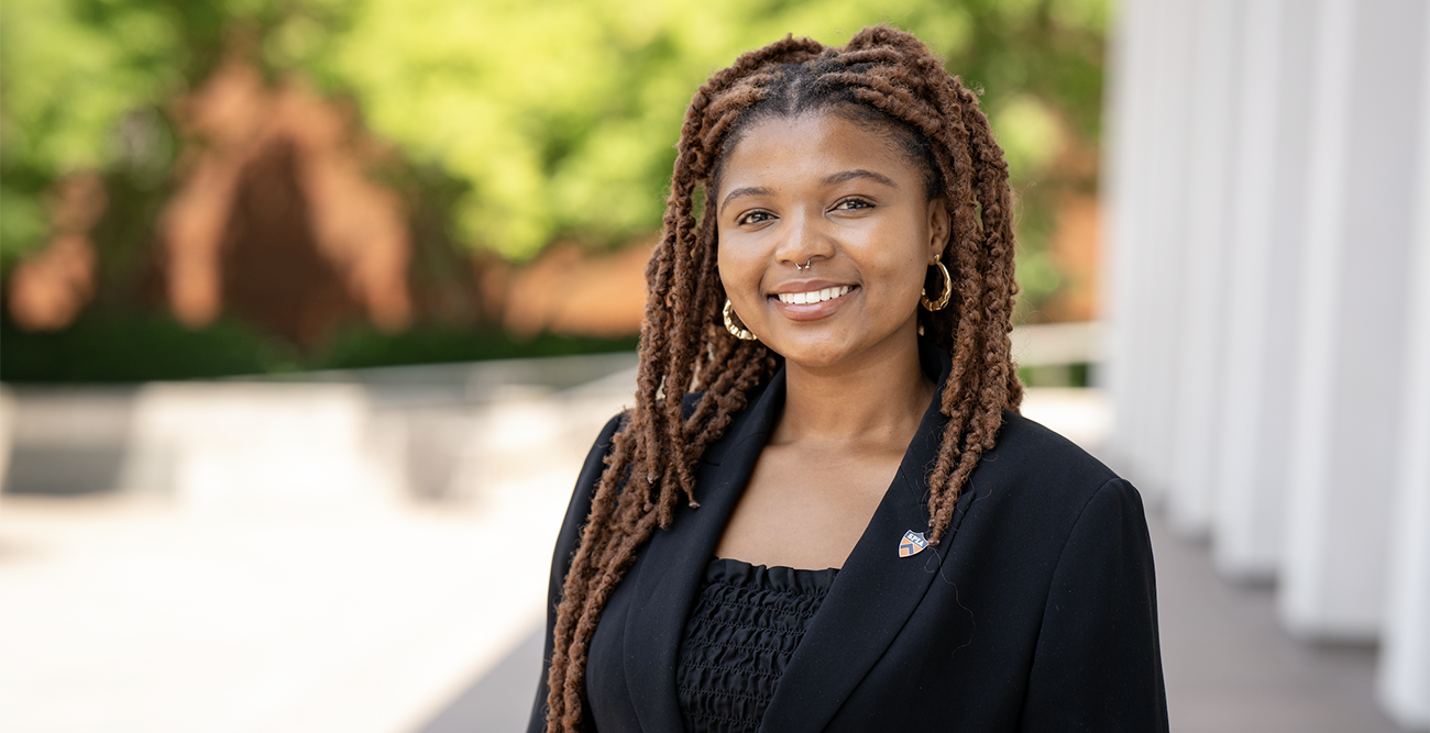 Obama Scholar Joy Mopeli smiles for the camera